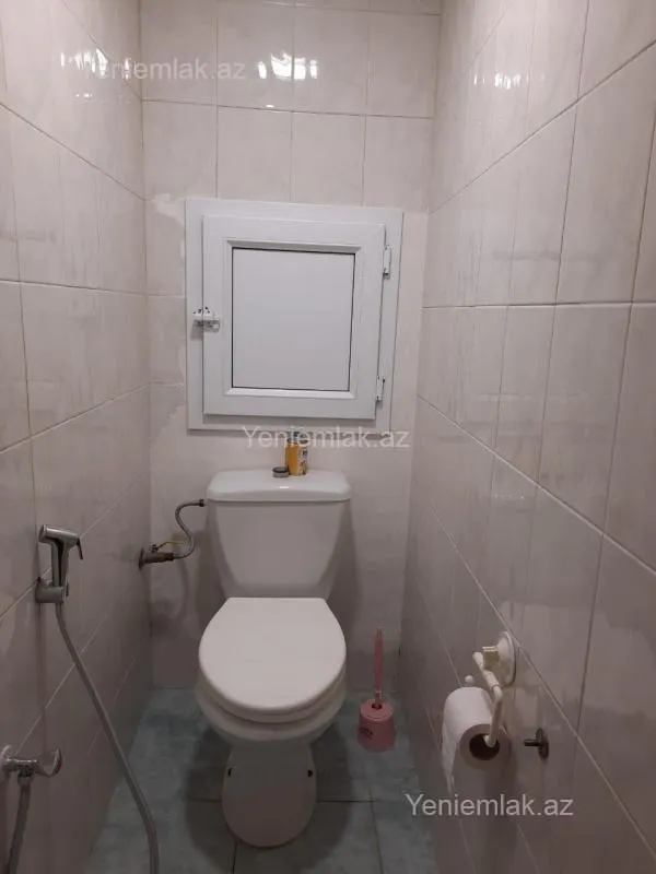 Satılır 3 otaqlı köhnə tikili 90 m²