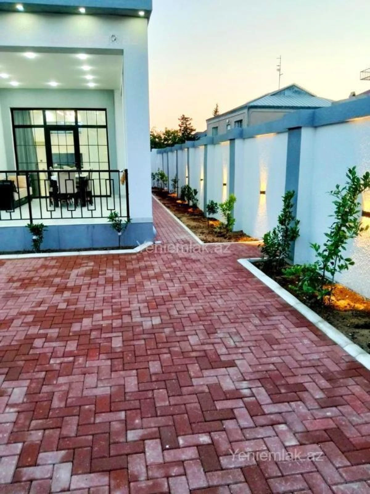 Satılır 4 otaqlı həyət evi 205 m²