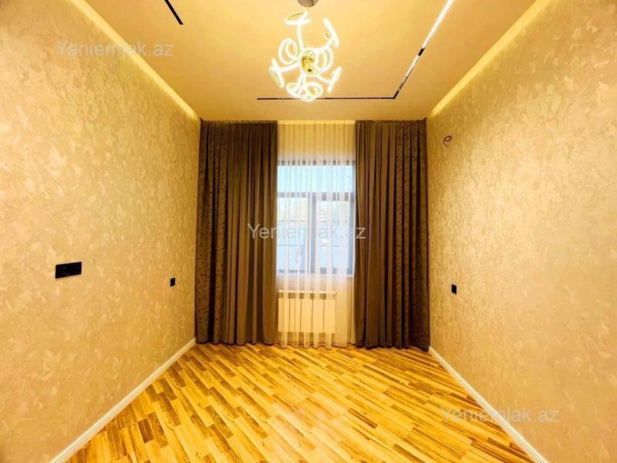 Satılır 4 otaqlı həyət evi 205 m²