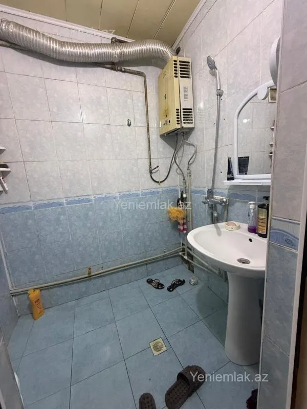 Satılır 3 otaqlı köhnə tikili 68 m²