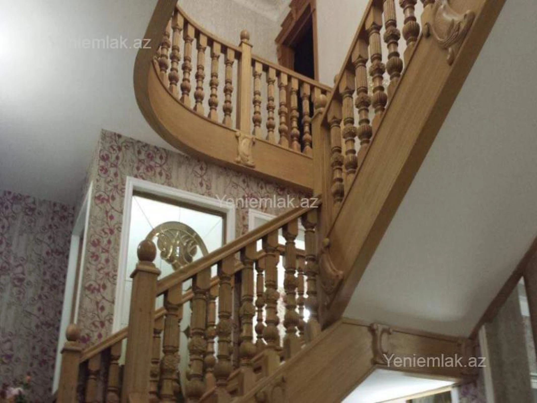 Satılır 7 otaqlı həyət evi 1000 m²