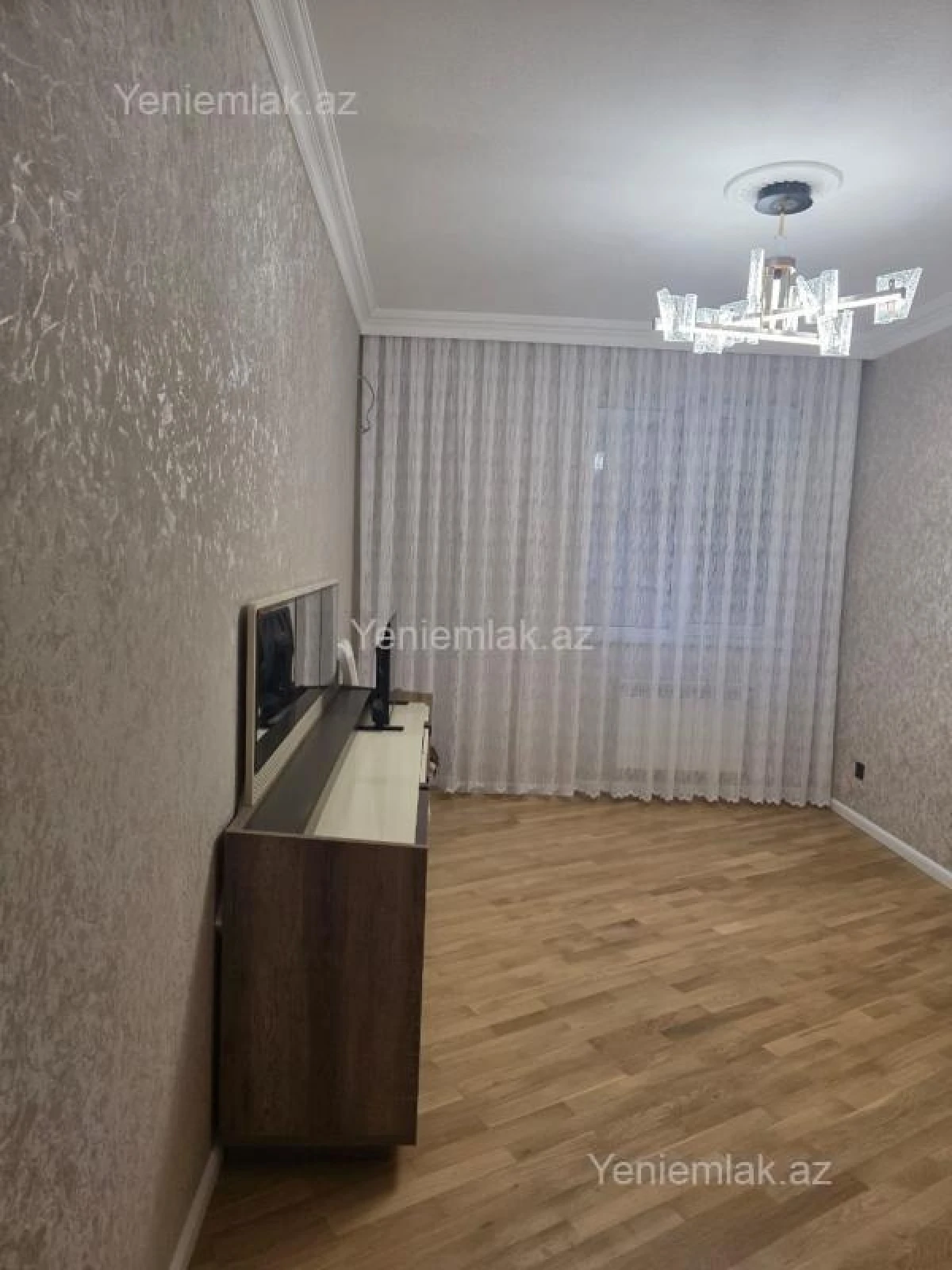 Satılır 3 otaqlı yeni tikili 125 m²