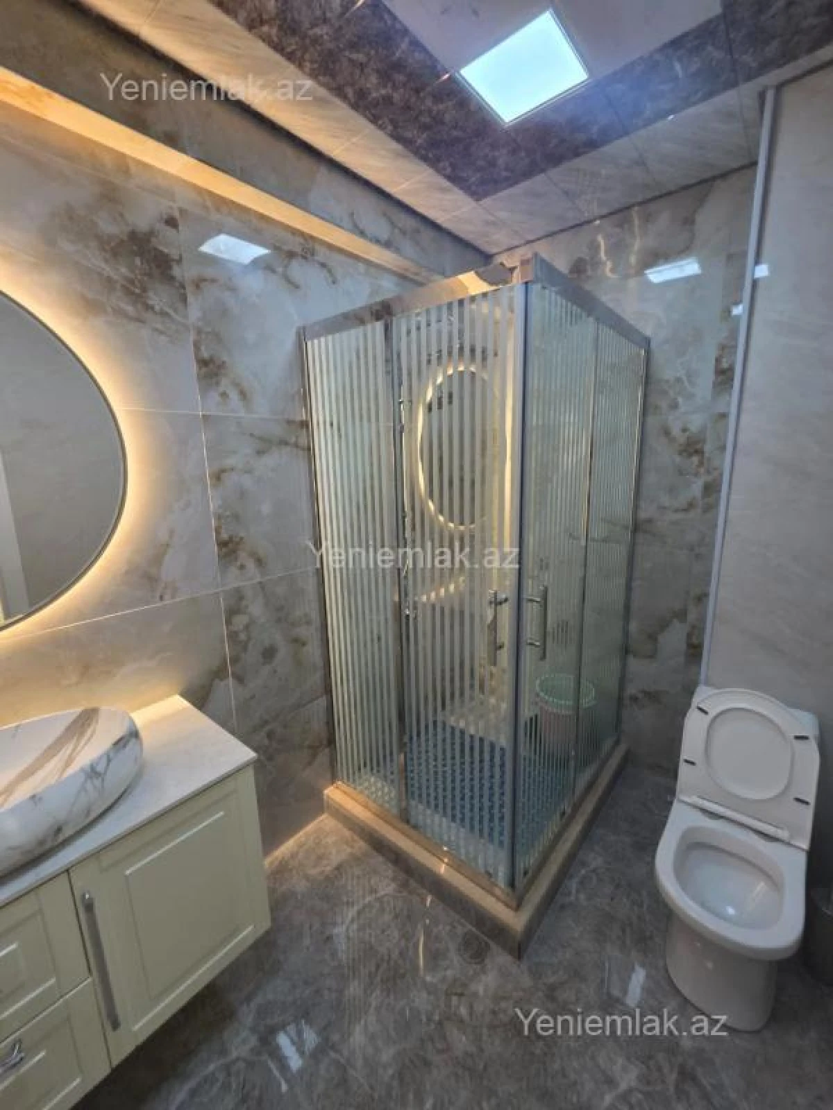 Satılır 3 otaqlı yeni tikili 125 m²