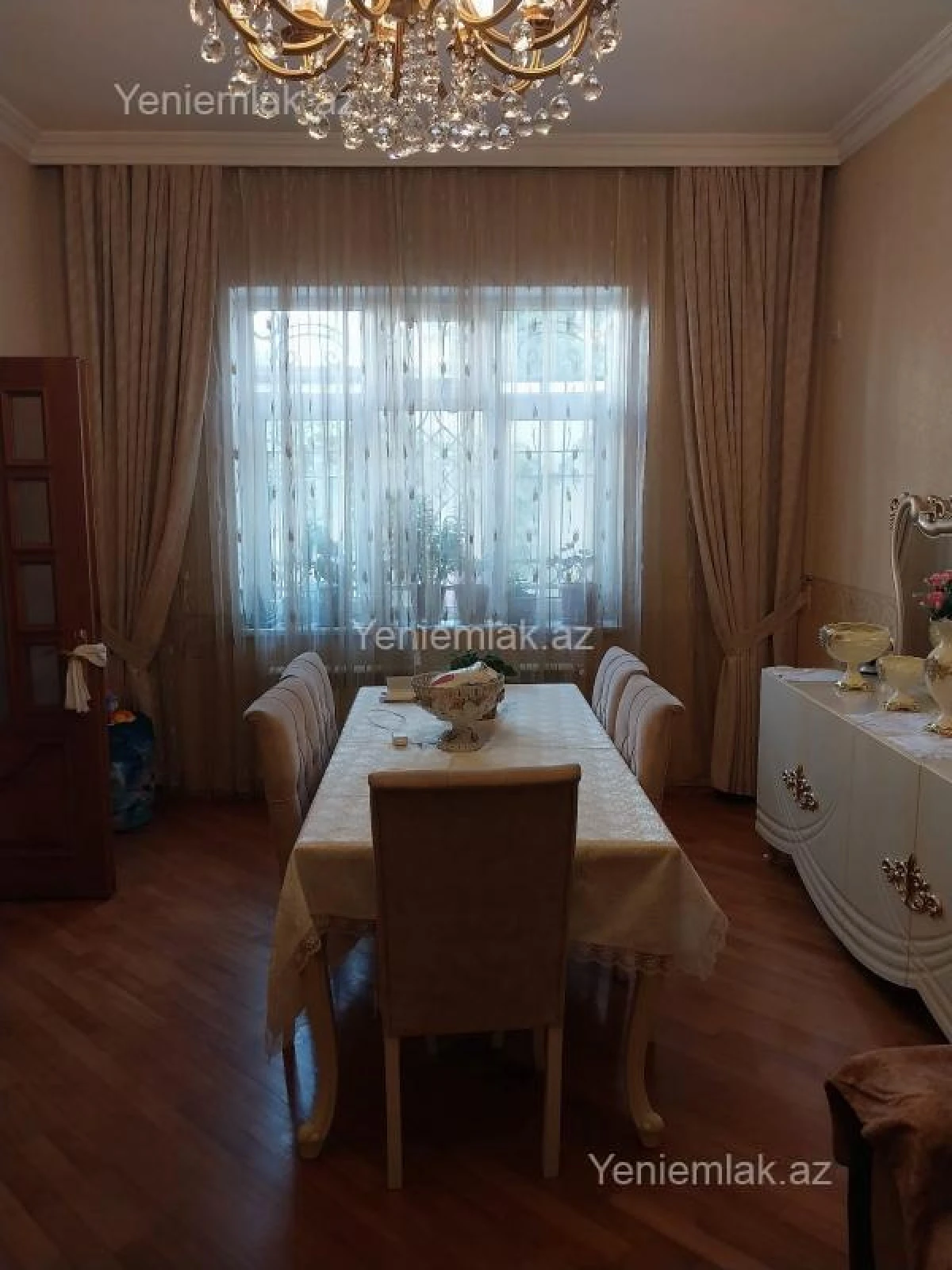 Satılır 5 otaqlı həyət evi 200 m²