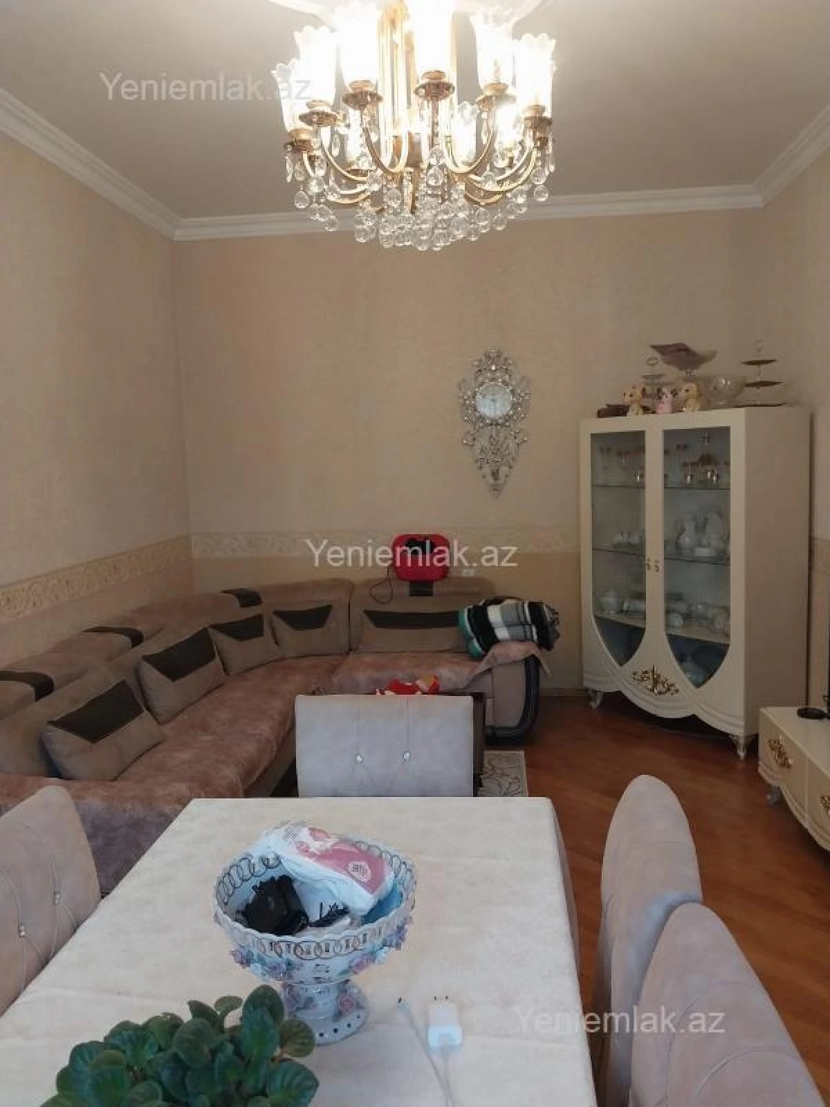 Satılır 5 otaqlı həyət evi 200 m²
