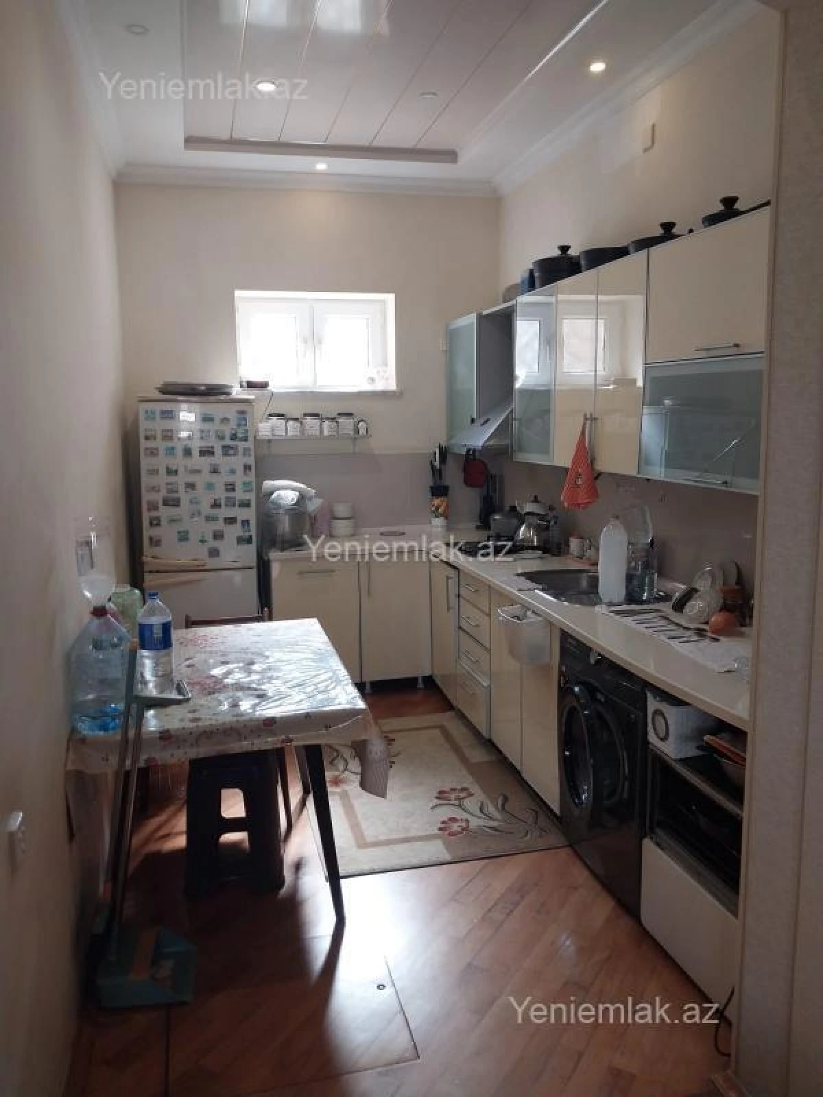 Satılır 5 otaqlı həyət evi 200 m²