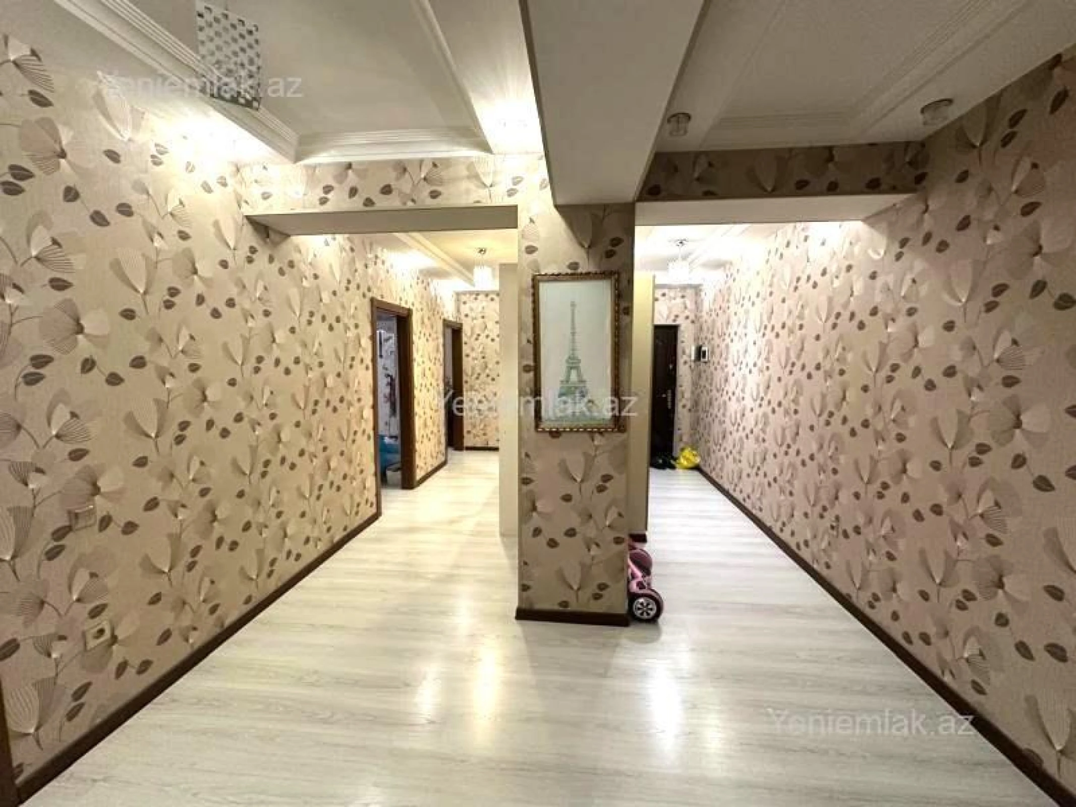 Satılır 3 otaqlı yeni tikili 130 m²