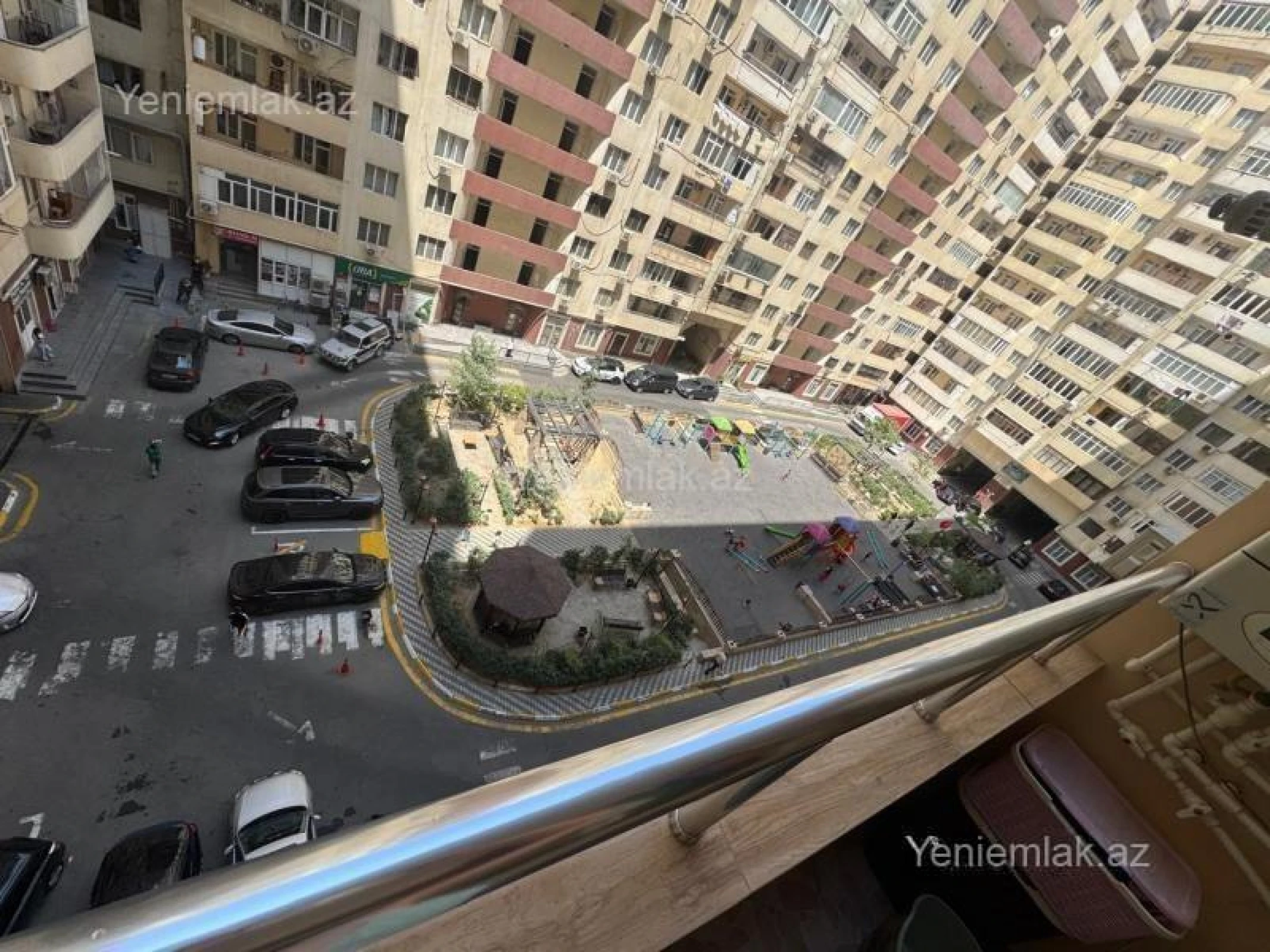 Satılır 3 otaqlı yeni tikili 130 m²