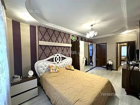 Satılır 3 otaqlı yeni tikili 130 m²