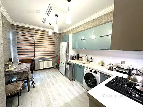Satılır 3 otaqlı yeni tikili 130 m²