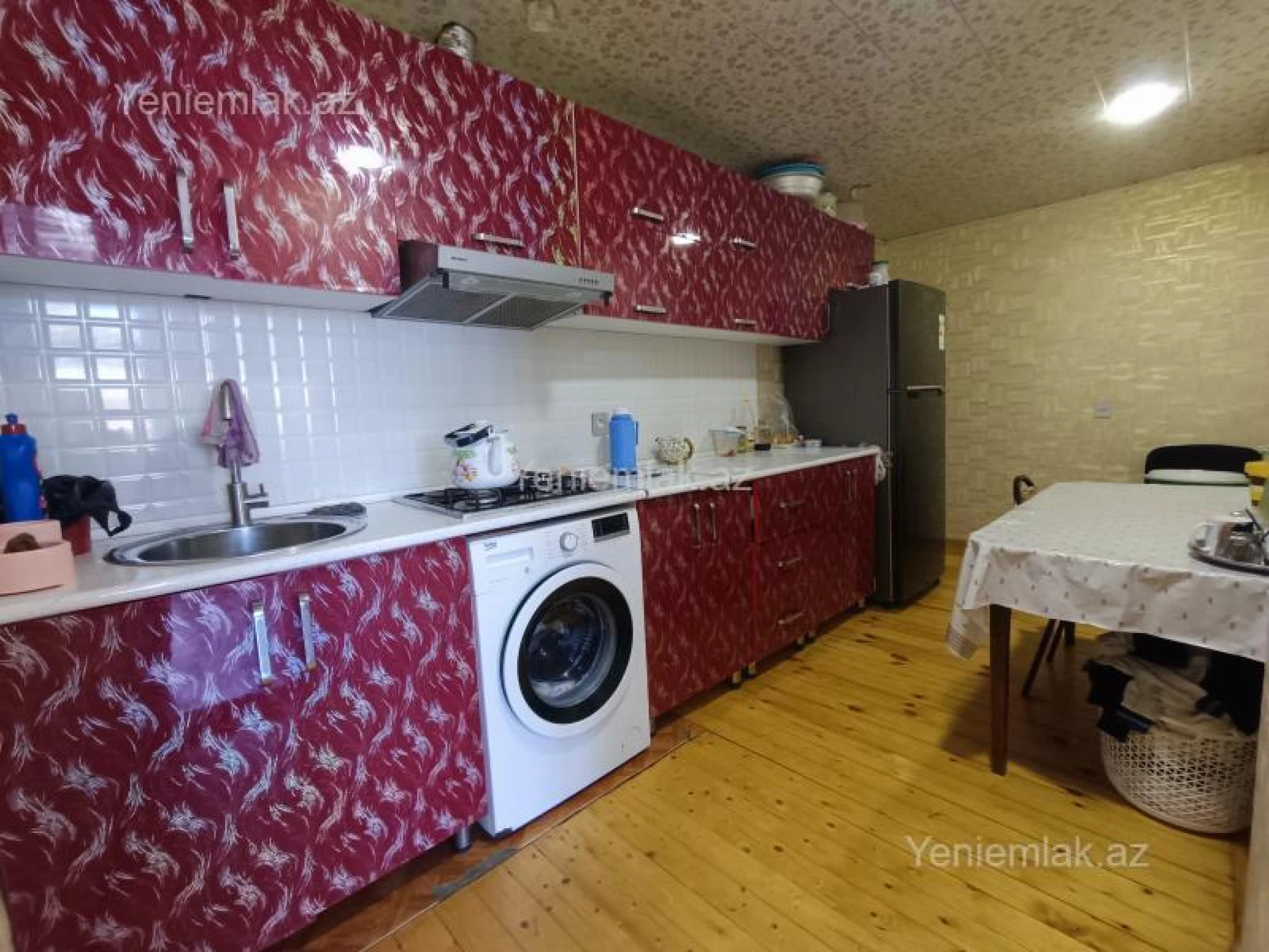 Satılır 3 otaqlı həyət evi 100 m²