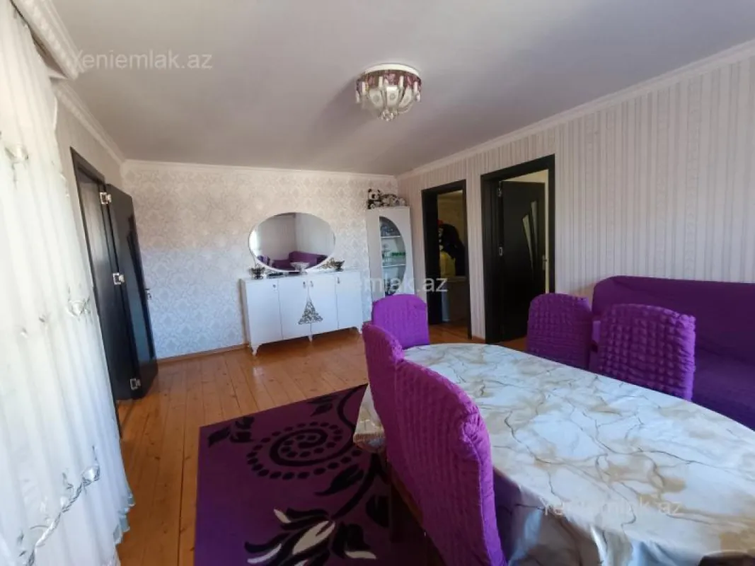 Satılır 3 otaqlı həyət evi 100 m²