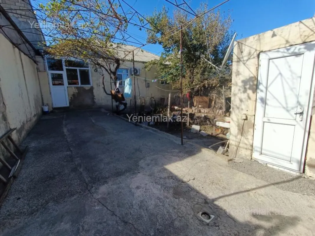 Satılır 3 otaqlı həyət evi 100 m²