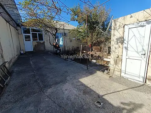 Satılır 3 otaqlı həyət evi 100 m²