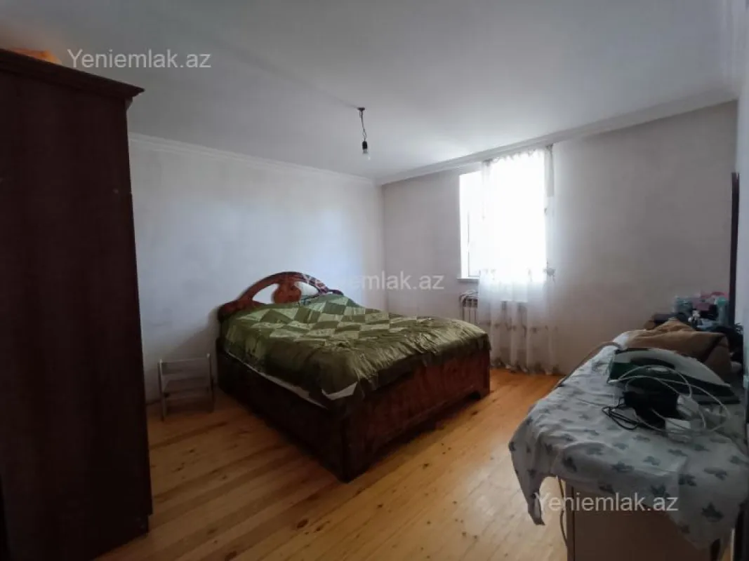 Satılır 3 otaqlı həyət evi 100 m²