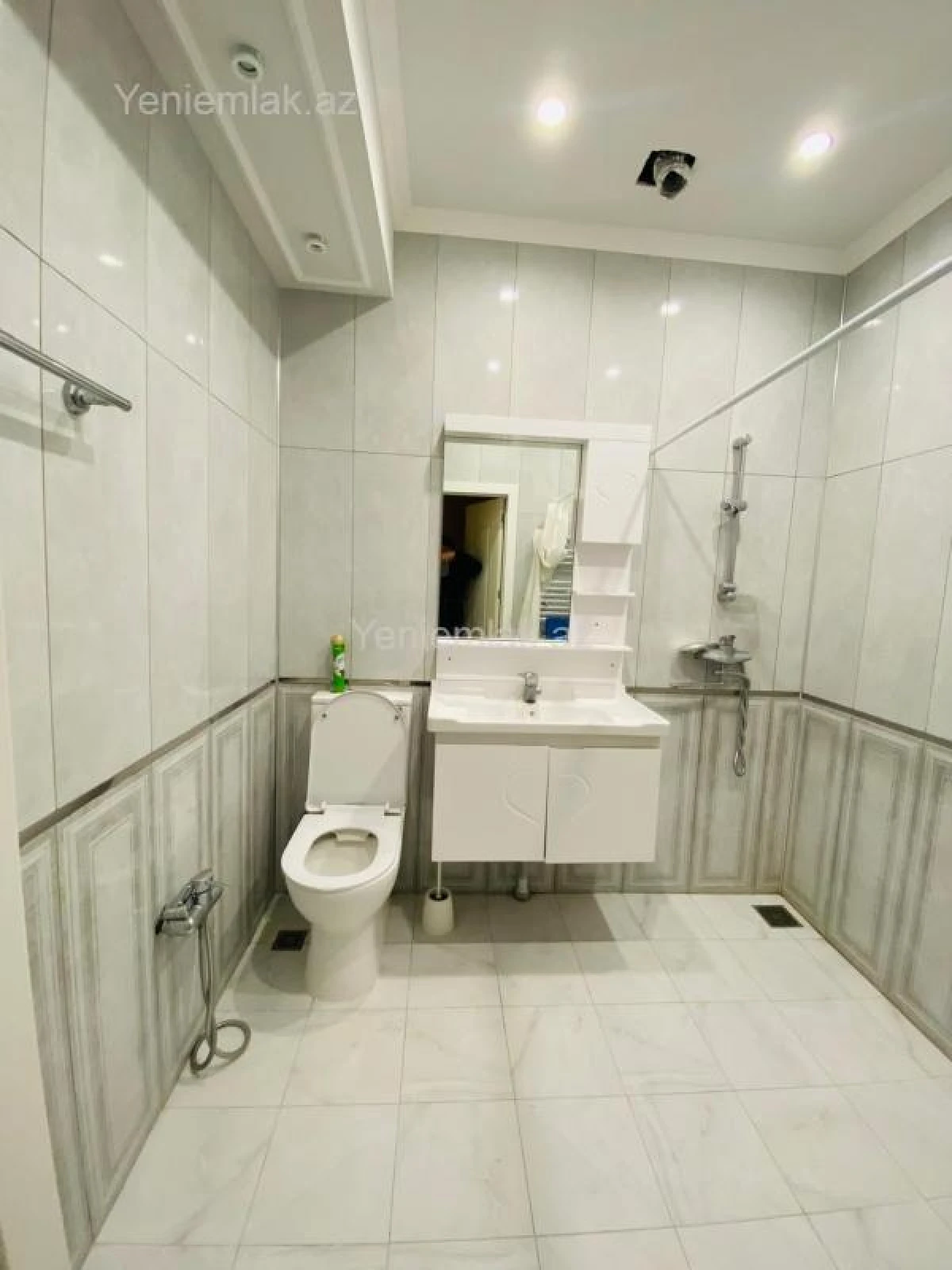 Satılır 3 otaqlı yeni tikili 115 m²