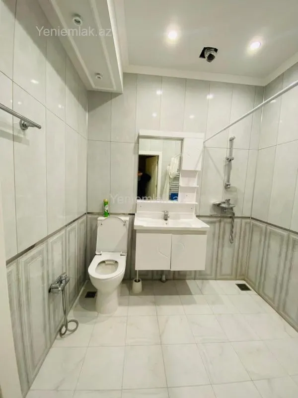 Satılır 3 otaqlı yeni tikili 115 m²