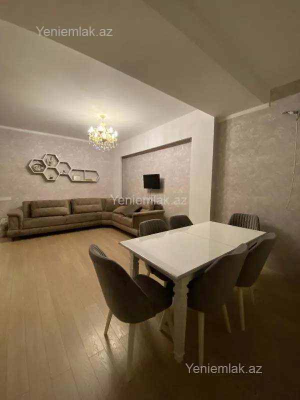 Satılır 3 otaqlı yeni tikili 115 m²