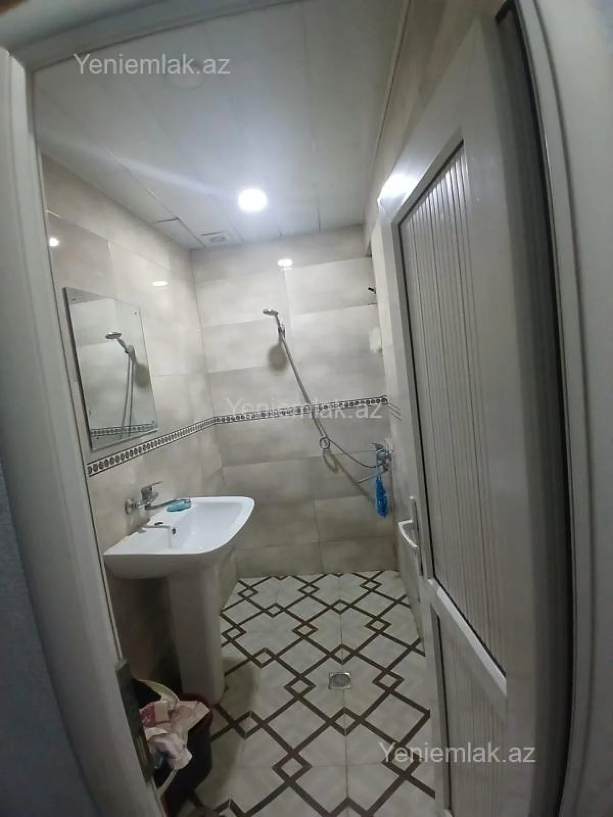 Satılır 3 otaqlı köhnə tikili 80 m²