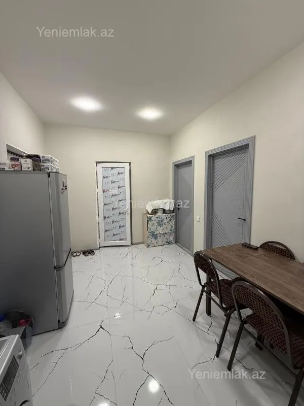 Satılır 2 otaqlı yeni tikili 70 m²