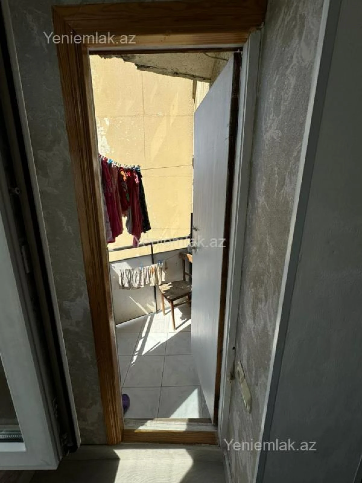 Satılır 2 otaqlı köhnə tikili 60 m²