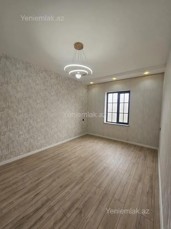 Satılır 5 otaqlı həyət evi 200 m²