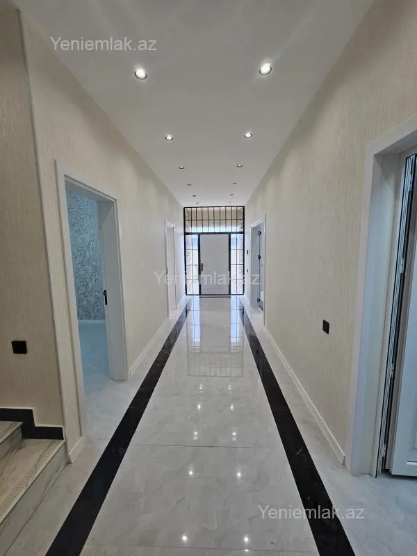 Satılır 5 otaqlı həyət evi 200 m²