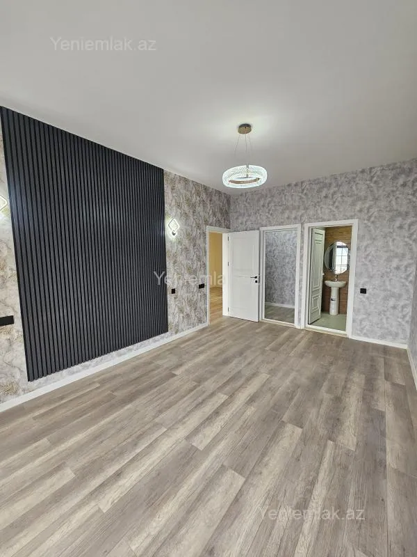 Satılır 5 otaqlı həyət evi 200 m²