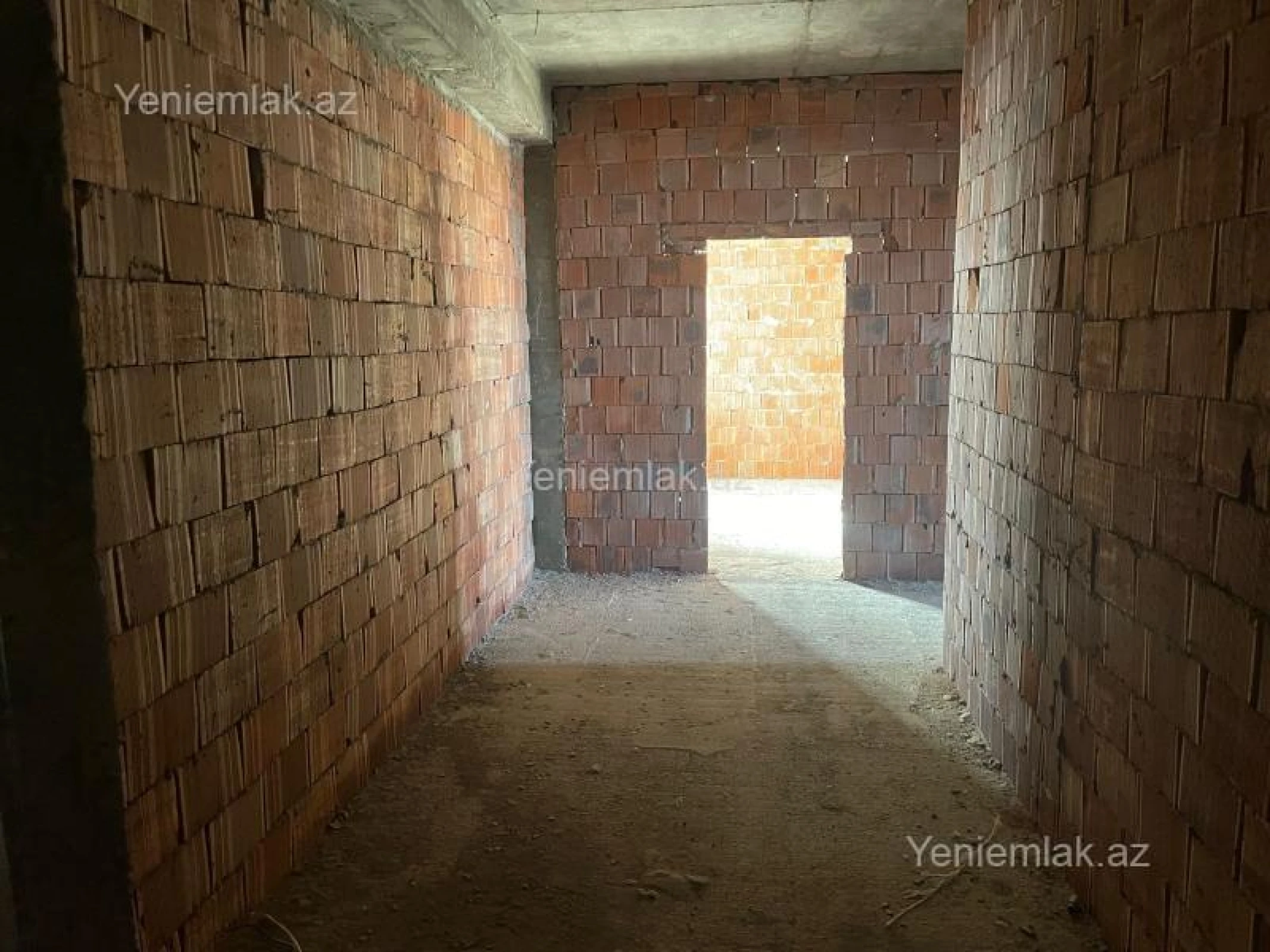 Satılır 2 otaqlı yeni tikili 84 m²