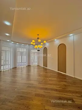 Satılır 5 otaqlı həyət evi 210 m²