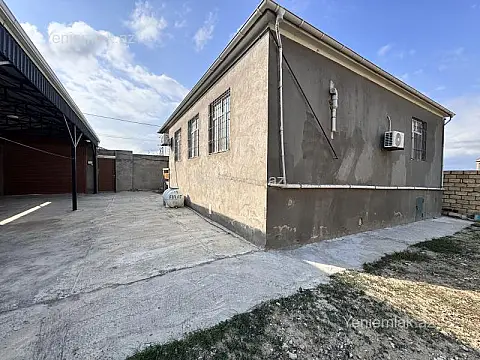 Satılır 3 otaqlı həyət evi 100 m²
