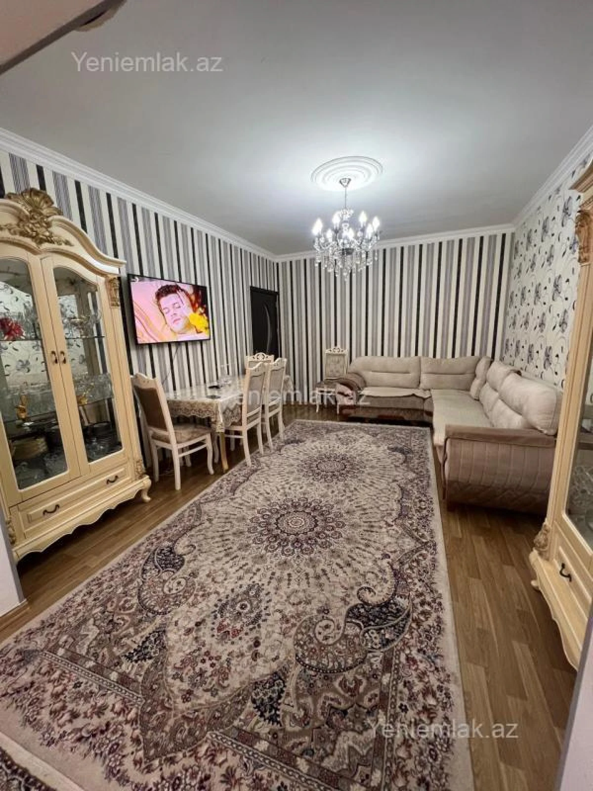 Satılır 4 otaqlı köhnə tikili 93 m²