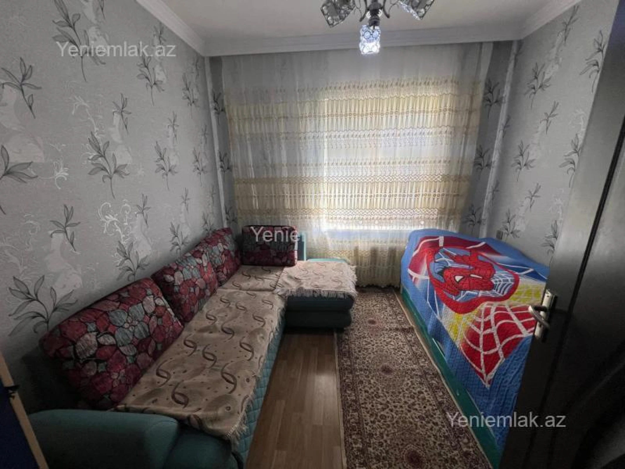 Satılır 4 otaqlı köhnə tikili 93 m²