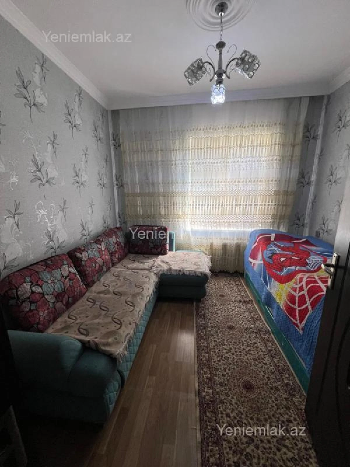 Satılır 4 otaqlı köhnə tikili 93 m²