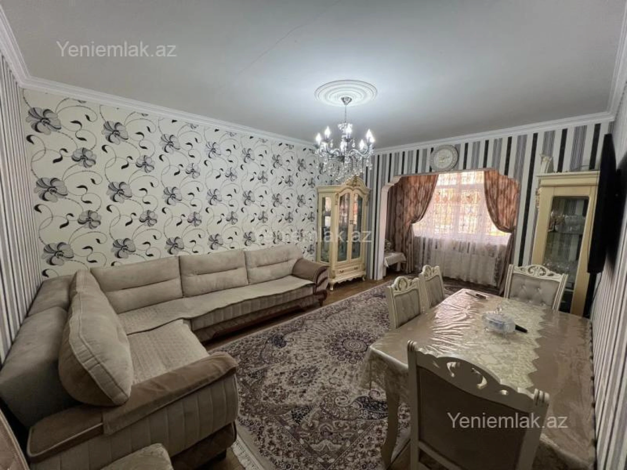 Satılır 4 otaqlı köhnə tikili 93 m²