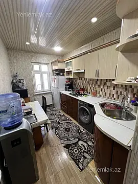 Satılır 4 otaqlı köhnə tikili 93 m²