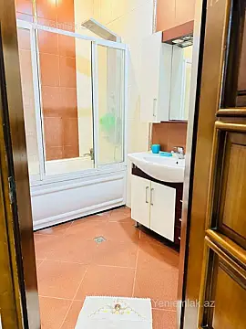 Satılır 3 otaqlı yeni tikili 106 m²