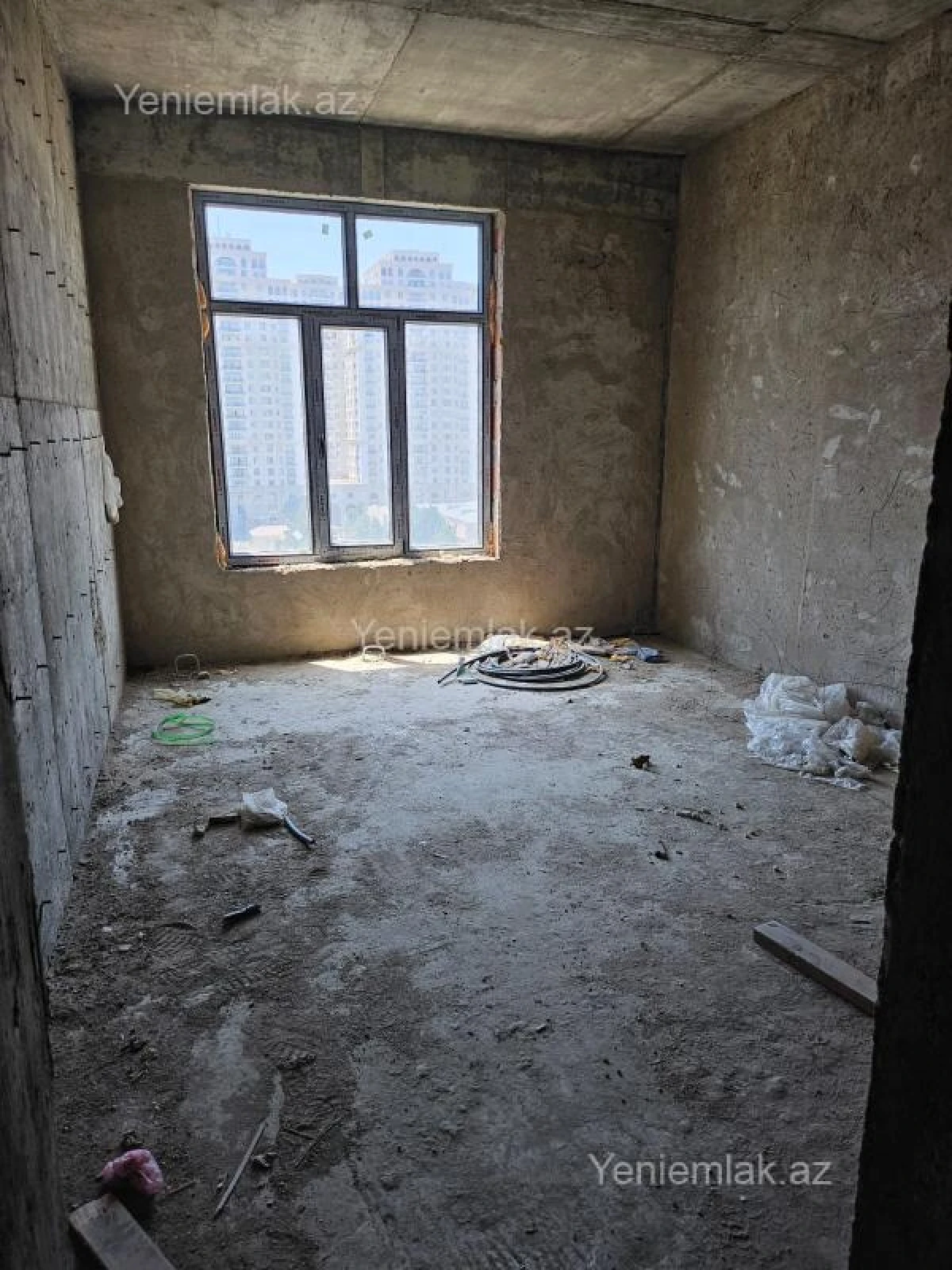 Satılır 2 otaqlı yeni tikili 60 m²