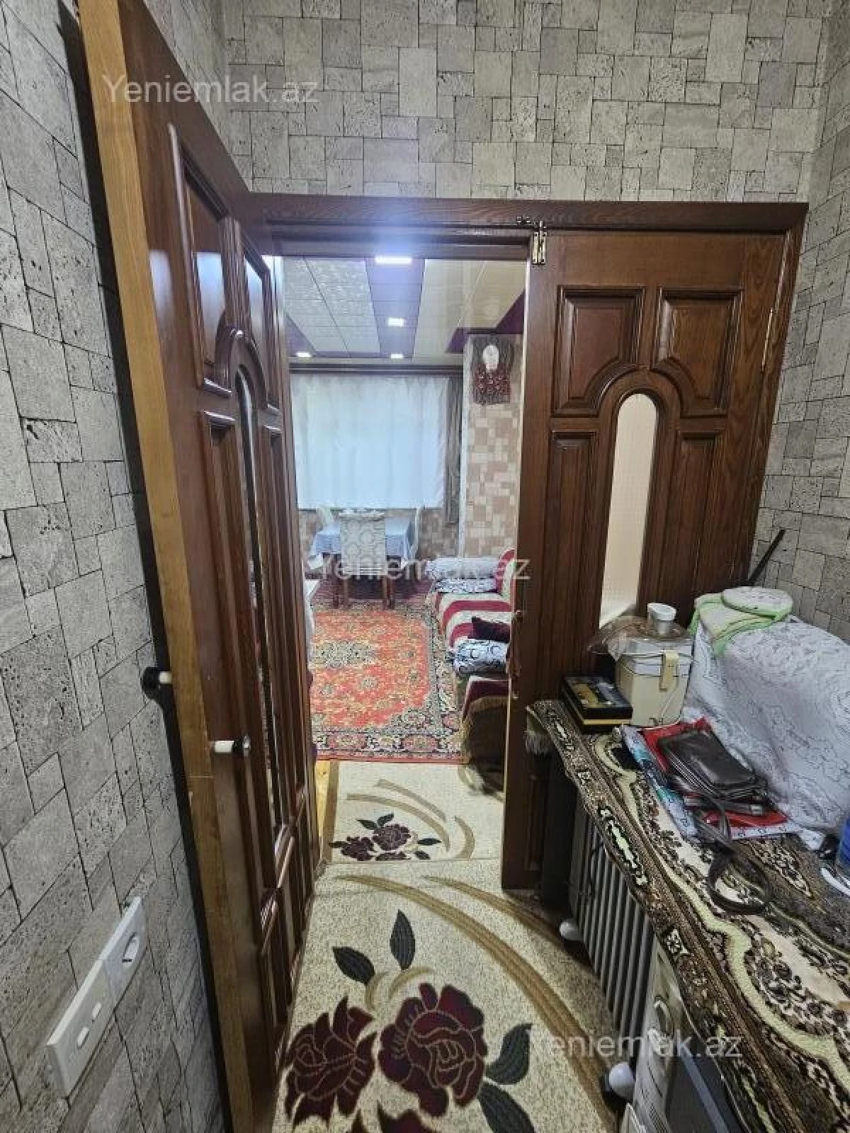 Satılır 3 otaqlı köhnə tikili 72 m²