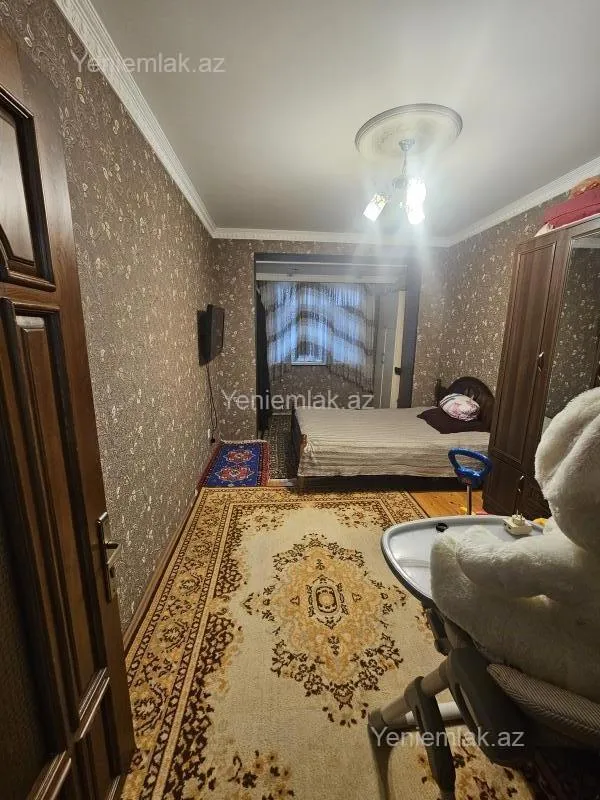 Satılır 3 otaqlı köhnə tikili 72 m²