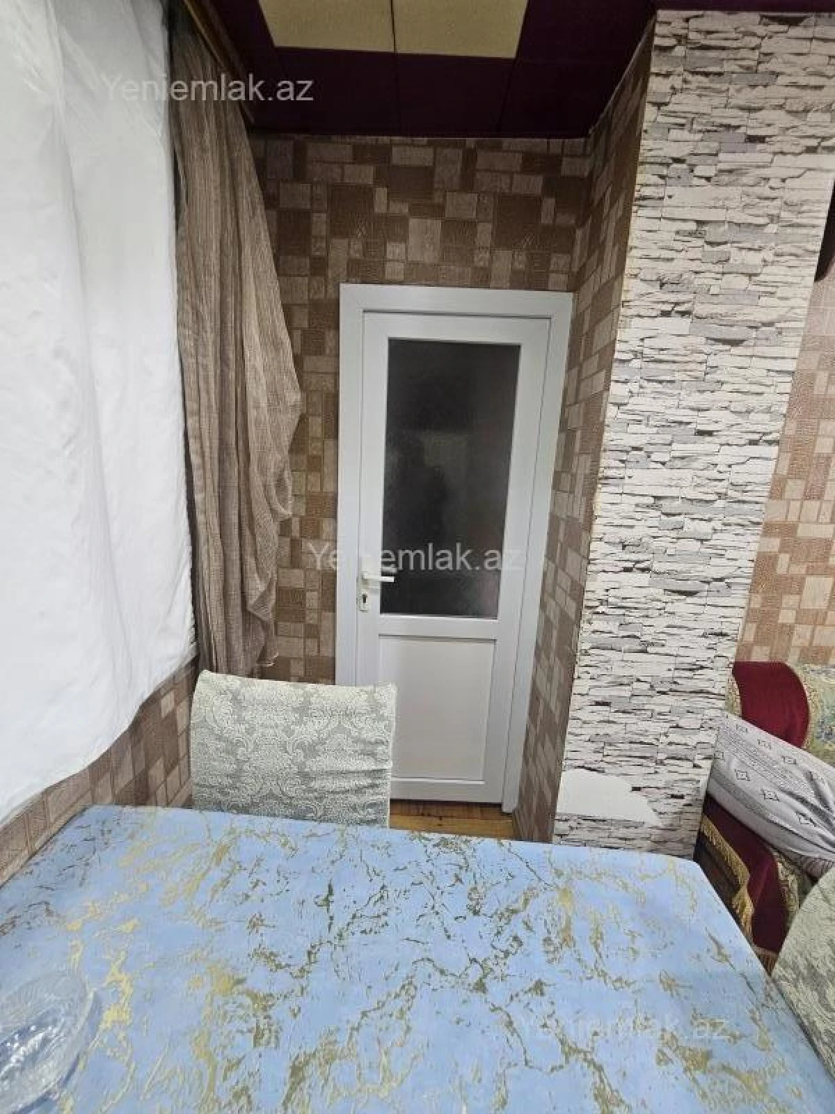Satılır 3 otaqlı köhnə tikili 72 m²