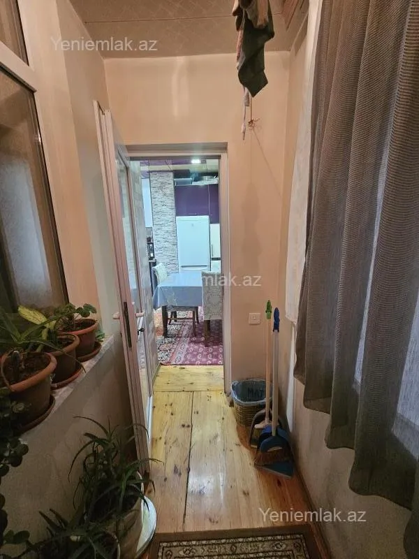 Satılır 3 otaqlı köhnə tikili 72 m²