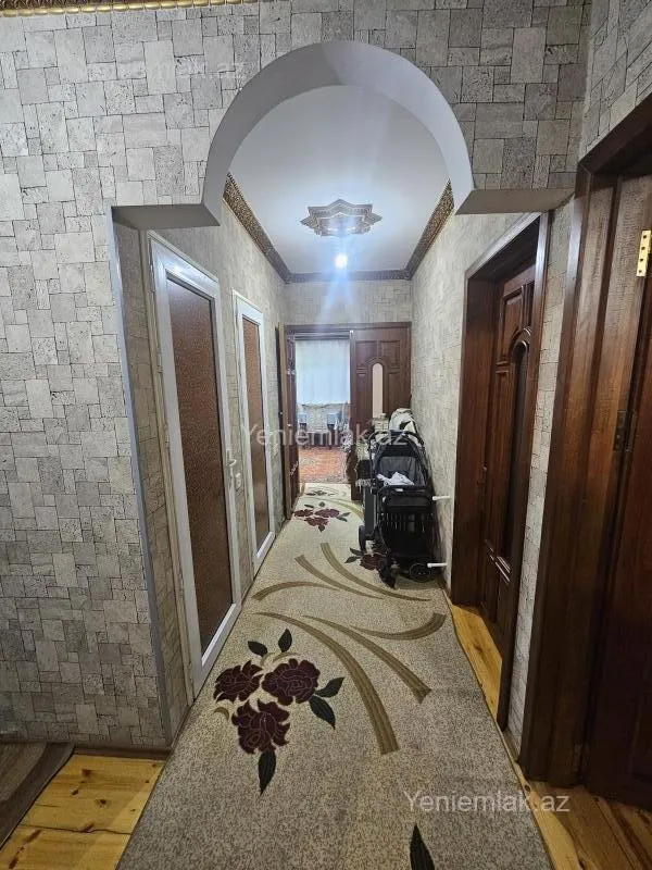 Satılır 3 otaqlı köhnə tikili 72 m²