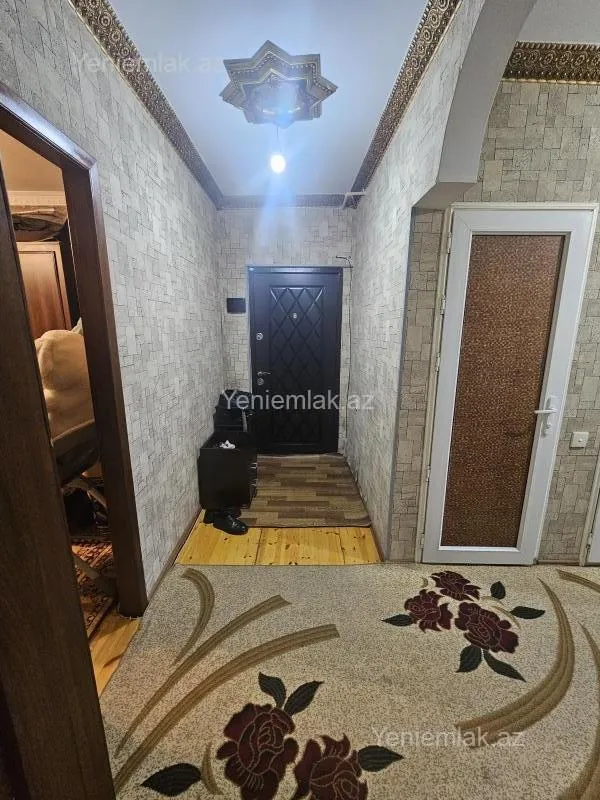 Satılır 3 otaqlı köhnə tikili 72 m²