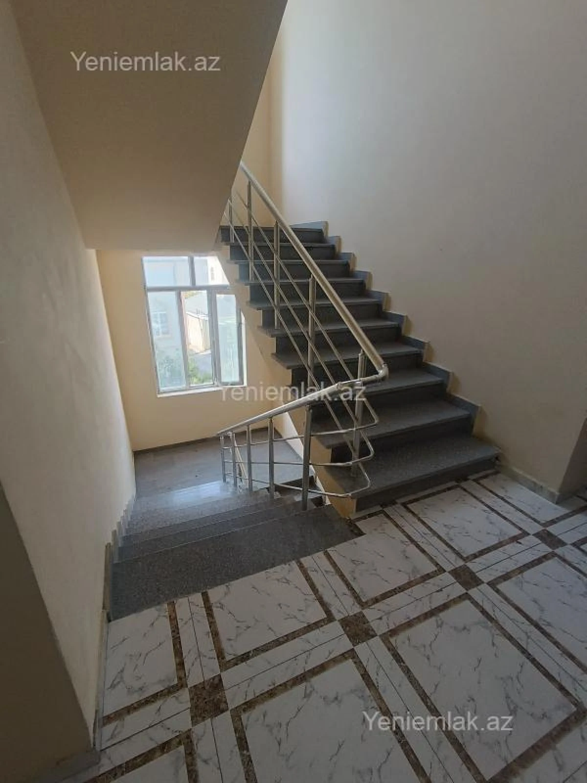 Satılır 1 otaqlı yeni tikili 48 m²