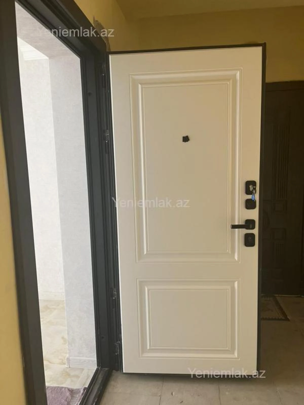Satılır 3 otaqlı yeni tikili 102.5 m²