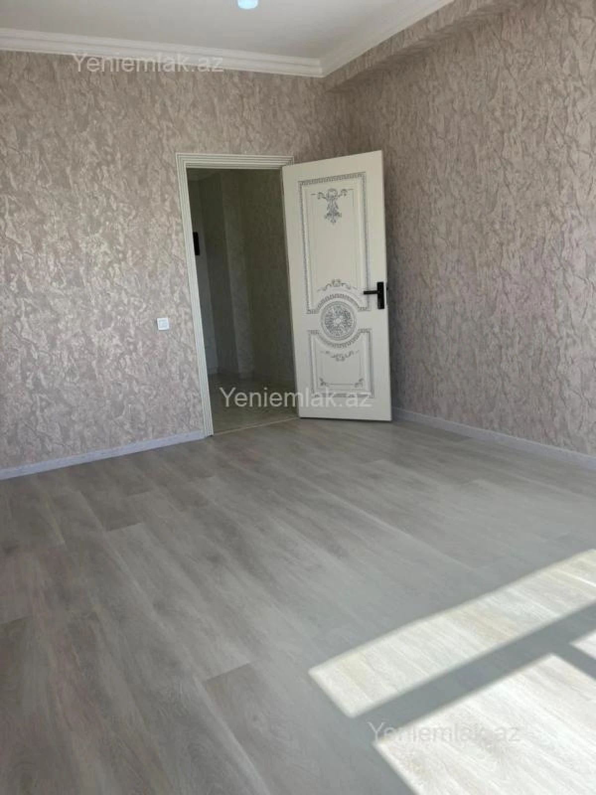 Satılır 3 otaqlı yeni tikili 102.5 m²
