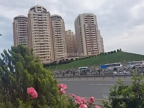 Satılır 3 otaqlı yeni tikili 116 m²