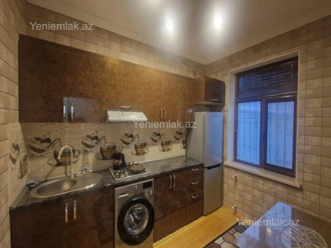 Satılır 4 otaqlı həyət evi 120 m²