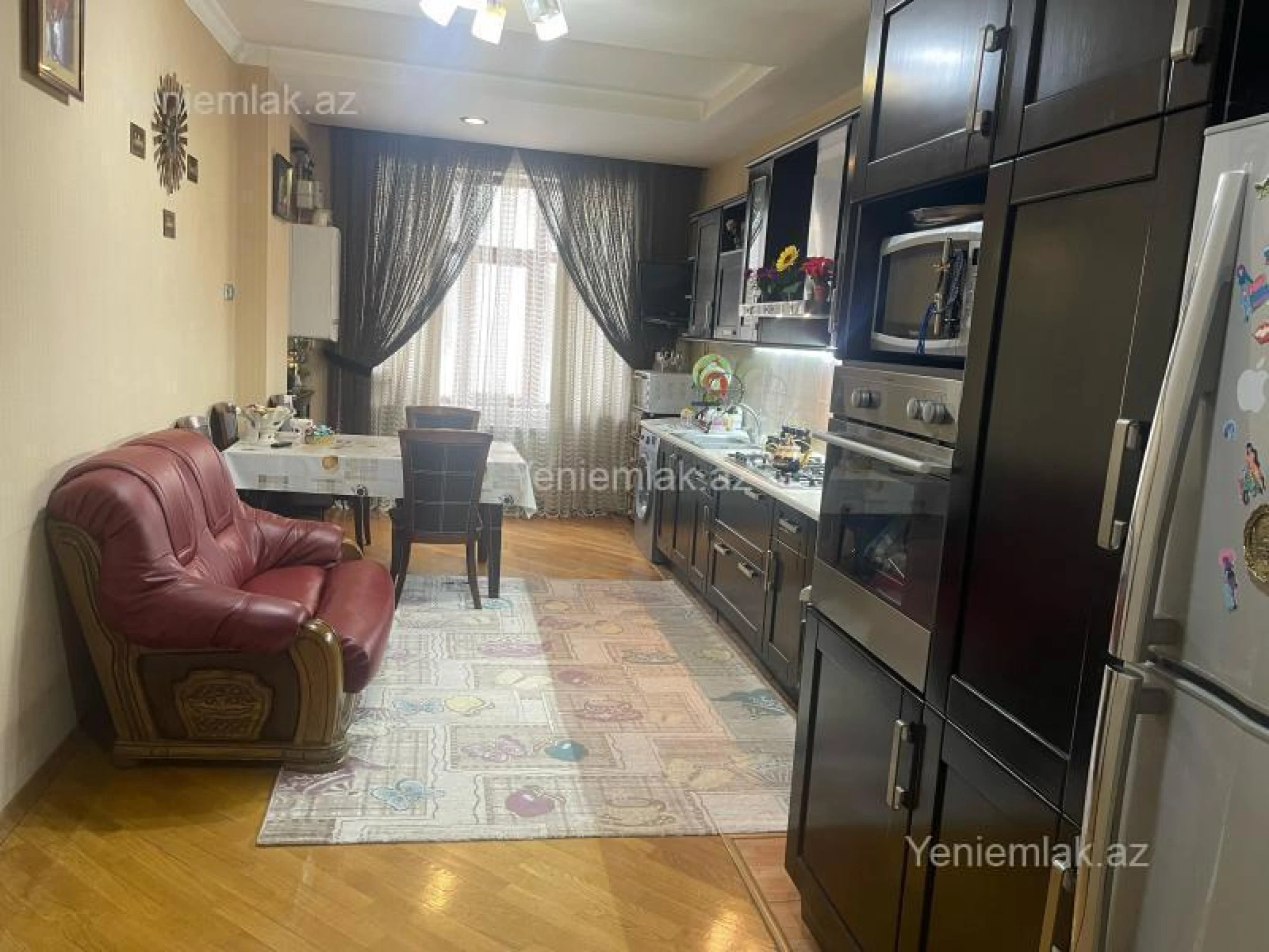 Satılır 3 otaqlı yeni tikili 155 m²
